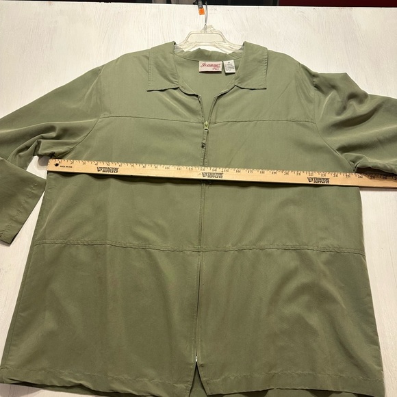 Joanna Plus 2X Green Zip Jacket Blouse | Made in USA | Relaxed Fit - Picture 3 of 7
